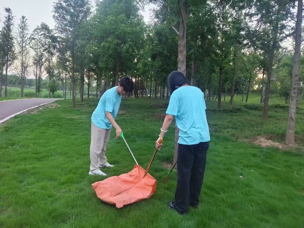 �ܿڎ����W(xu��)Ժ�������l(xi��ng)����ʰ���o�ӡ��G�ӵ�̼