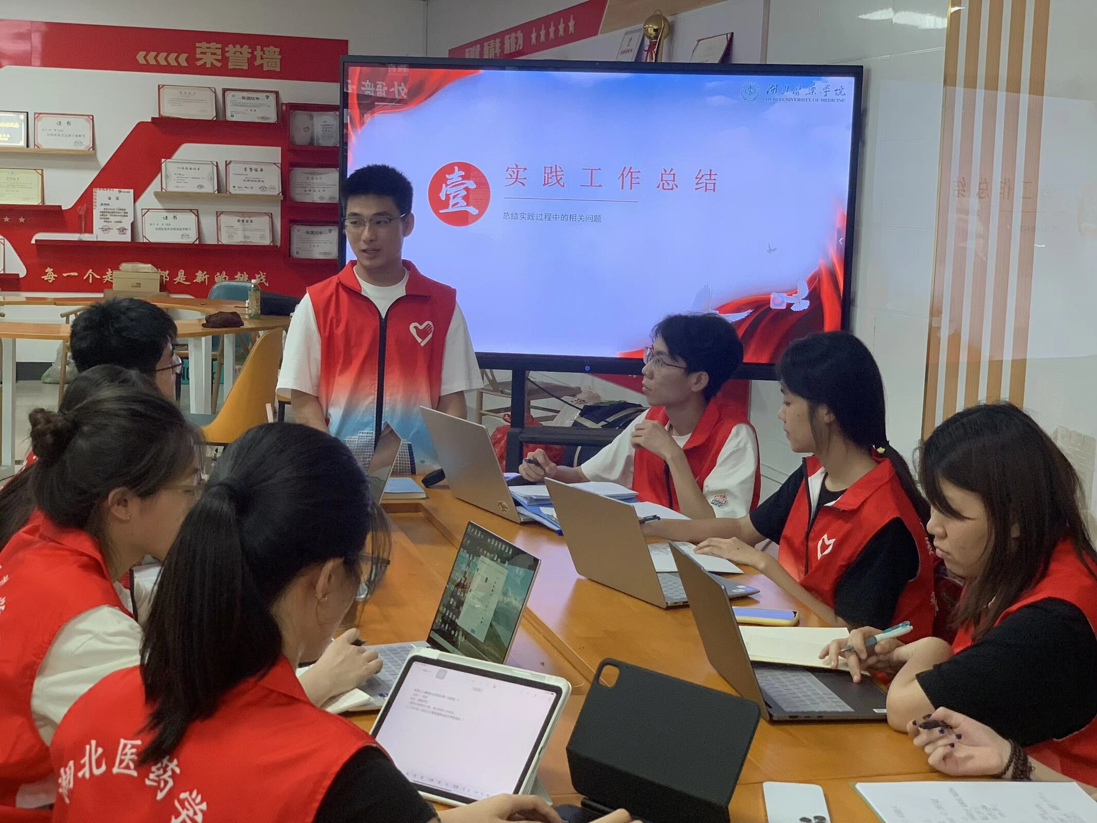 �����tˎ�WԺ���ഺ�����t��·�����`���������