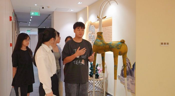 �ഺ�x�ܷ��z���У������ĵ؈D�١�ͻ����Ԍ��`�����z�I�Ļ��¹���