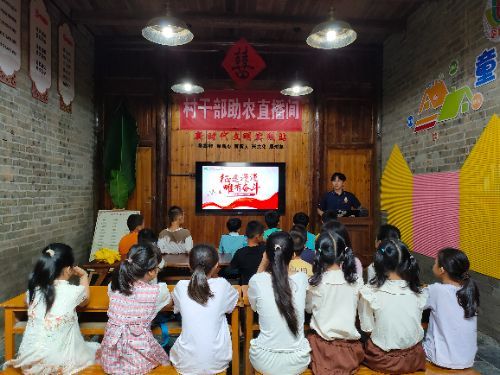 �ഺ����(m��ng)�t���� �s�m(x��)Ѫ�}�V��ƪ