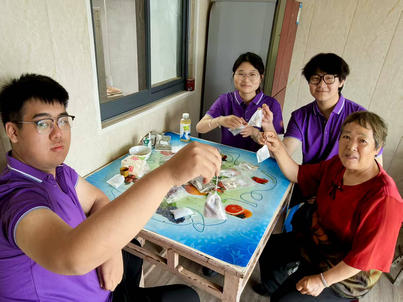 ������ˎ���ң����f�ഺů�⡪���P(y��ng)�ݴ�W(xu��)�V��W(xu��)Ժ���y�g����(m��ng)���P(gu��n)�ۣ������o(h��)�㟨�畟���F(tu��n)�(du��)���M(j��n)��^(q��)