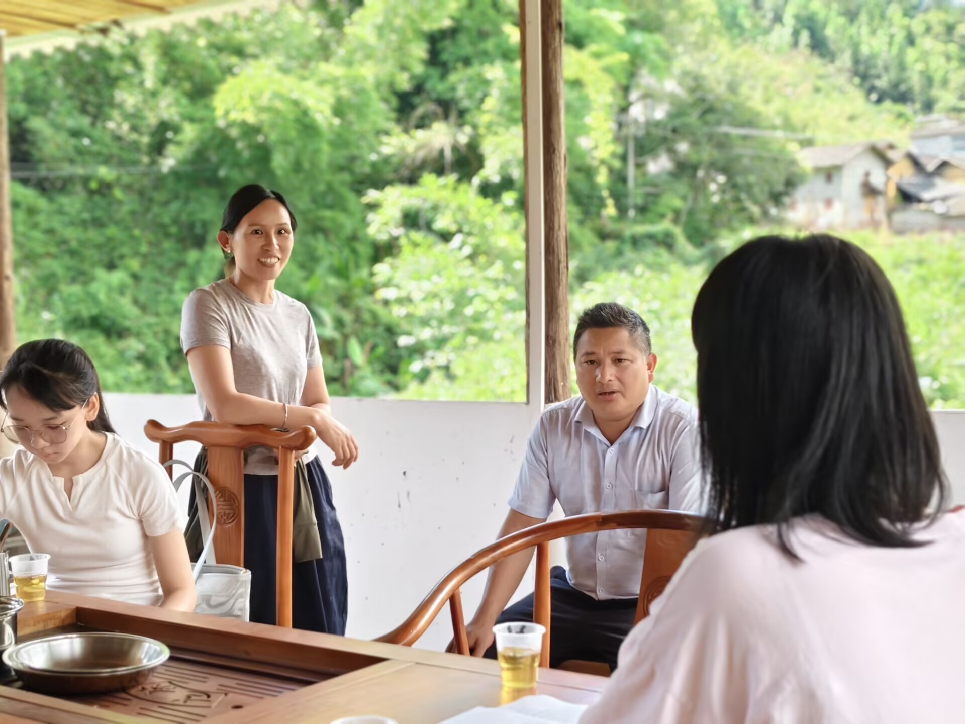 �V��������W(xu��)���ഺ�_��̤���l(xi��ng)���䣬����(j��ng)���ʯ���ǻ�