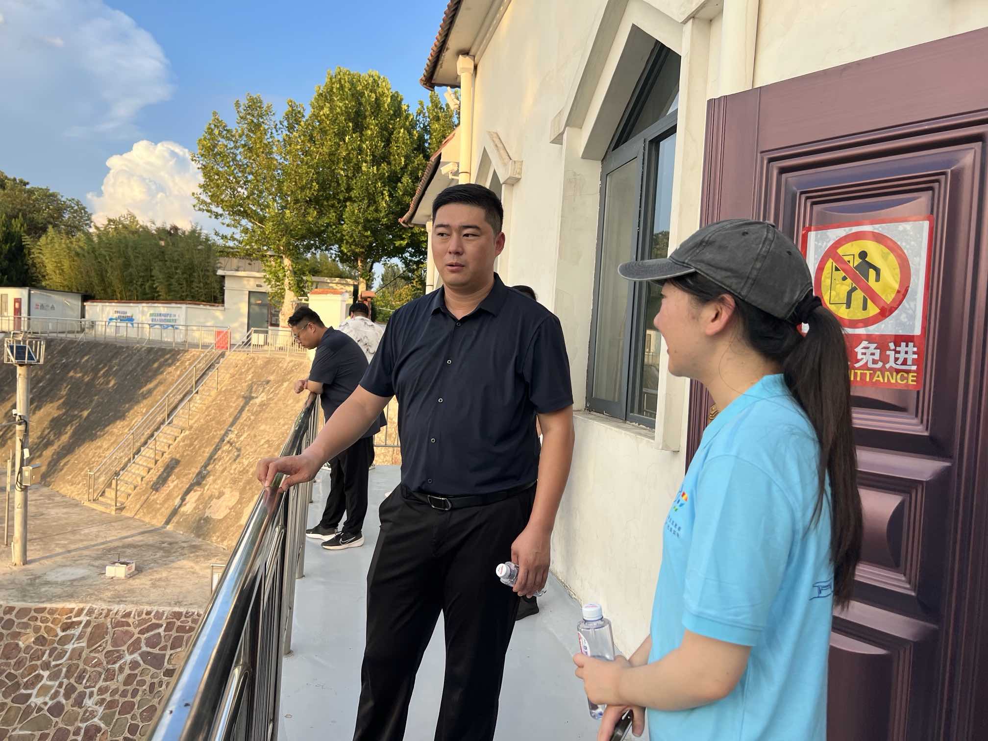 �Ӻ���W����Ӱ��������`�F��ԥ�_չ�S�����B���o���`