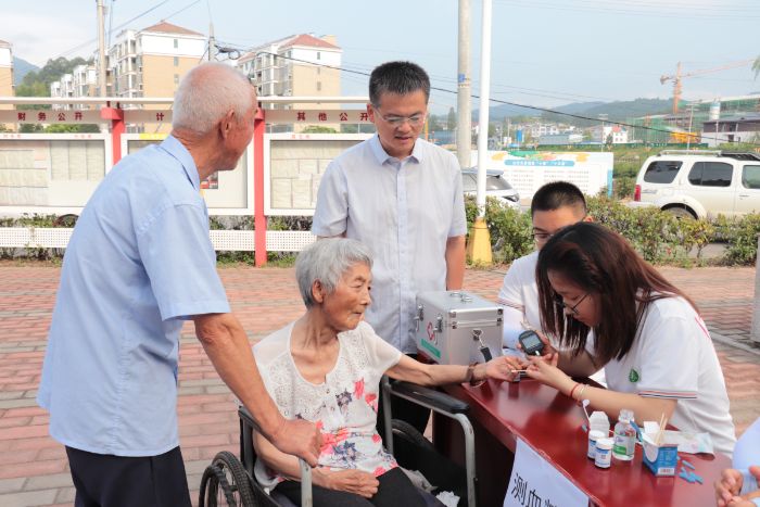 �F꠳ɆT��ϲ���o���ش���y��Ѫ�� ����z