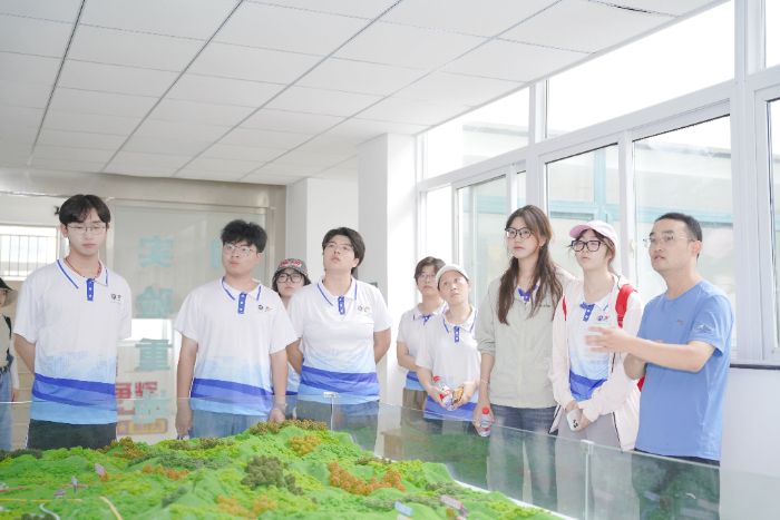 �������t(y��)ˎ��W(xu��)����(zh��n)�l(f��)���F(tu��n)�(du��)���M(j��n)����ʡ�S���a(ch��n)Ʒ�|(zh��)���z�(y��n)�z�y����