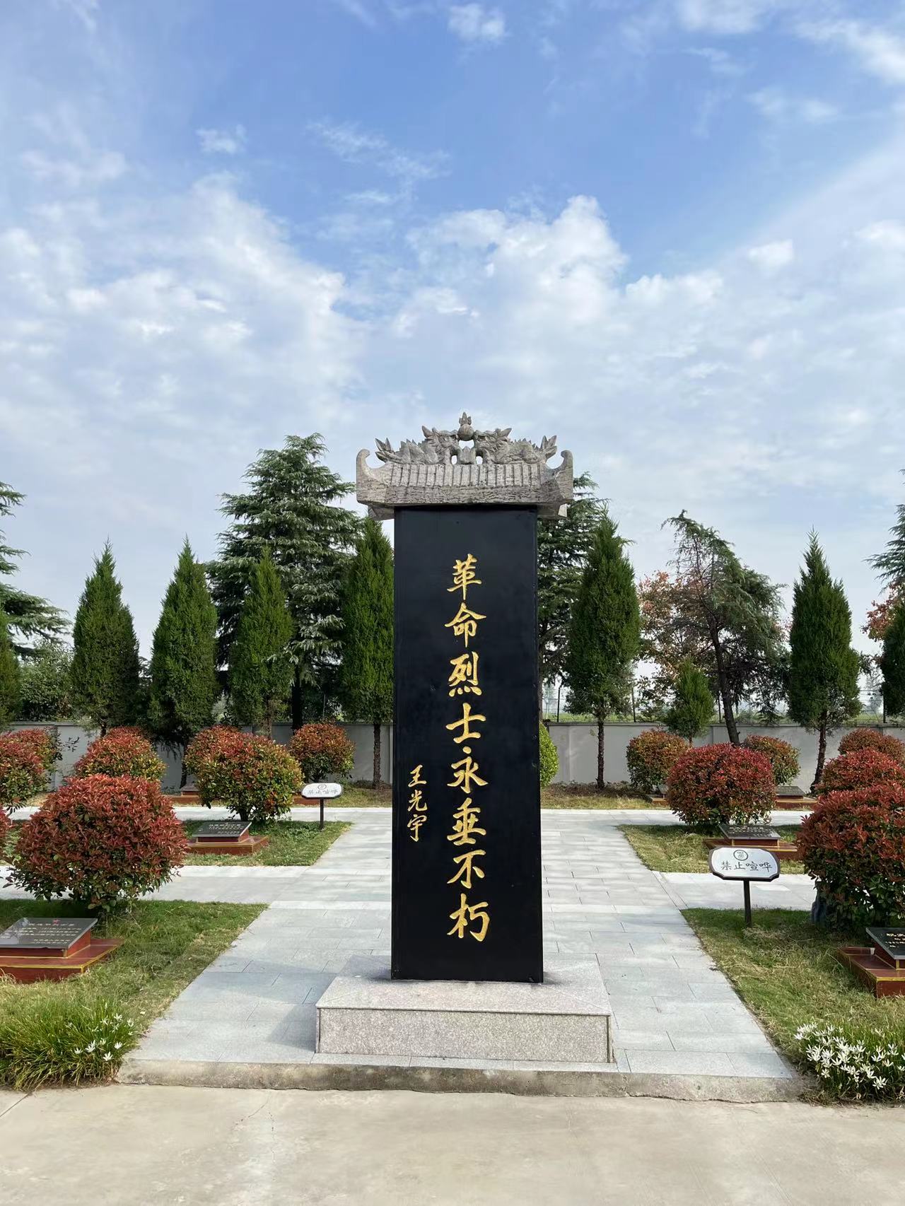 �ഺ���L�tɫ���E ־Ը����Ӣ�Ҿ���