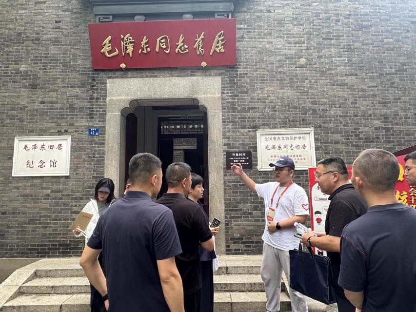 �s�m�tɫѪ�}�������������E ���� ΢��־Ը���v�F�v�⌍�