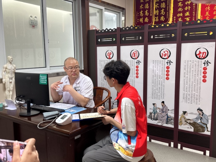 �����tˎ�WԺ���t�����ġ�־Ըꠣ��{�л����t���F�̽�����|���lչ·��