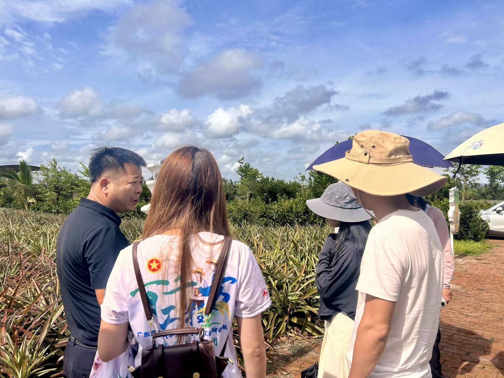 ��ǧ�f����|տ���Ƽ��WԺ�ϻ��ǻ����`�F�t���r��̽���ഺ���E�����l�����d·