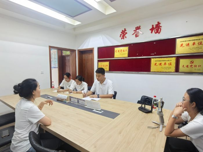 ������Ұ�������r������������W���{�С�������á��x���l�����d���`