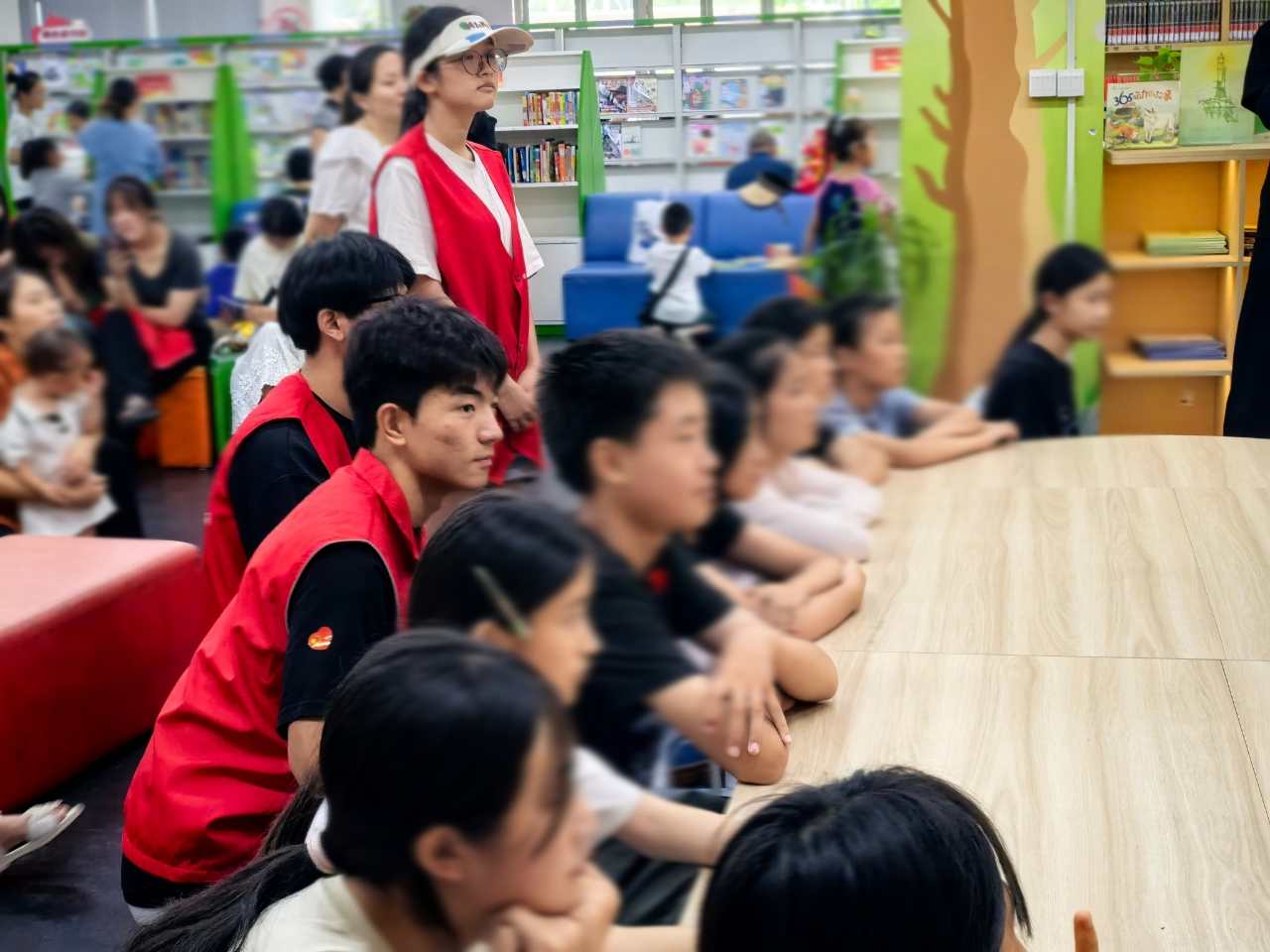 �}�ǎ����W(xu��)Ժ�w���c�����W(xu��)Ժ ���߲ʼ��ڡ�����������`����I�A�M�Y(ji��)��