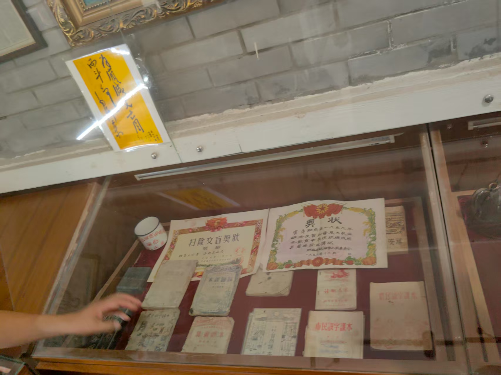 ���мtɫ���򣬄��±��o·�� ���������r�ֿƼ���W�W�Ӹ���ꖼtɫ�YԴ���o�c���ìF��lչ�����{�мo��