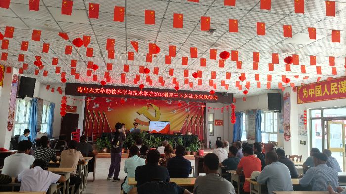 �Y�����L�M�f���������������