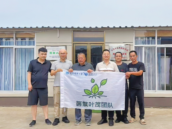 �����������ġ����Ƽ��x�ܡ�С������ �ഺ�����������d��