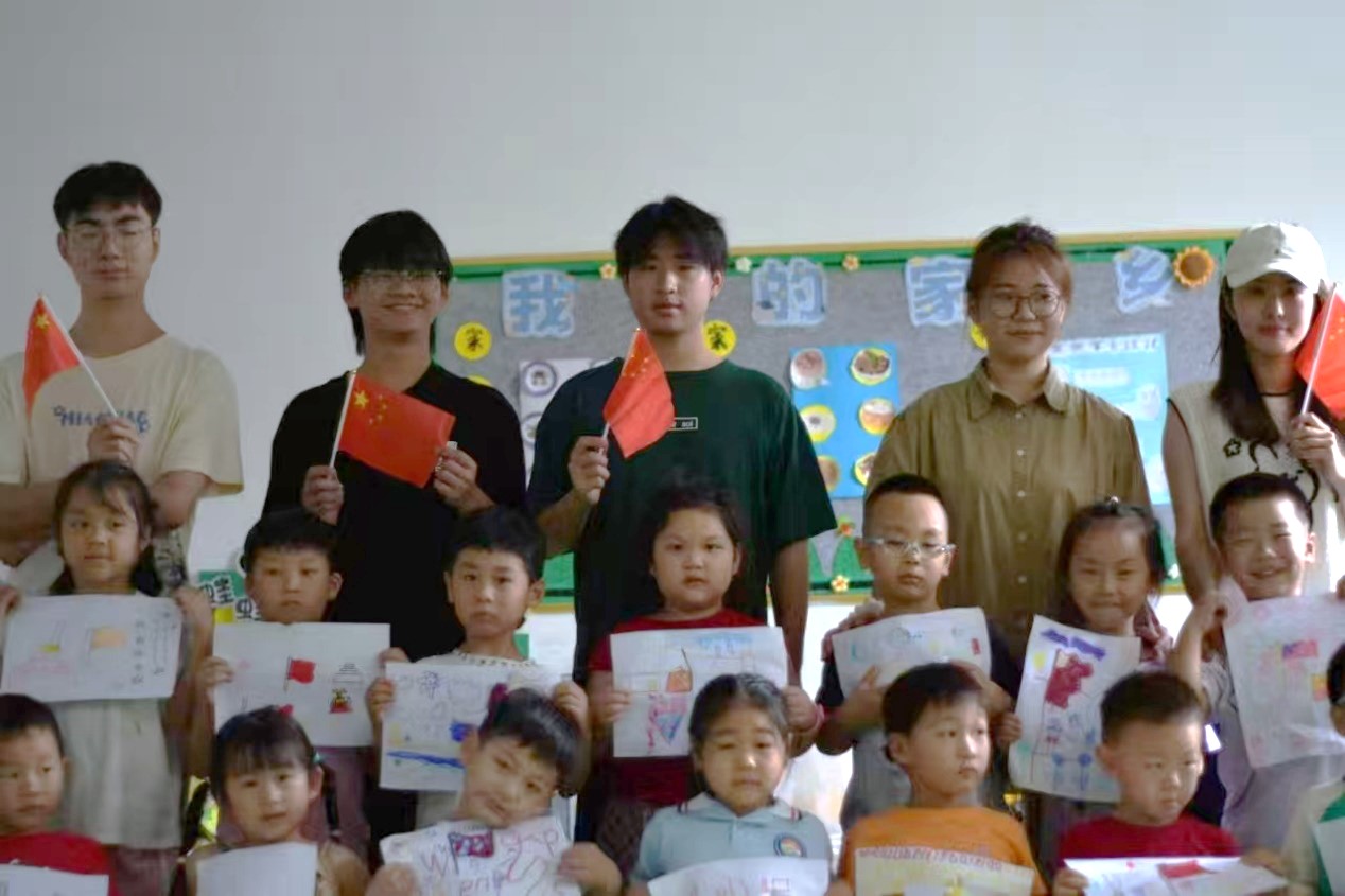 �c��ͯ�У��y�ּtɫ���񹲊^�M�������l(xi��ng)���������(w��)