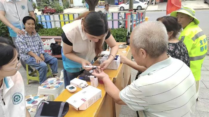 ������ͨ��W���ЌWԺ���t���t�ģ��l퍂��С����`ꠣ�����ü�h�I����^�ͽ��� У�غ��s�������`����