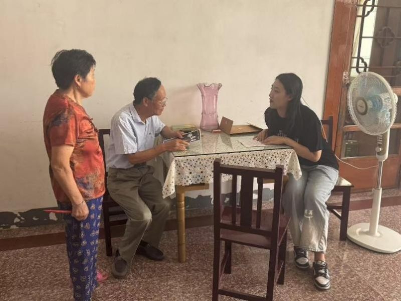 ���M�ٴ壺����W�����{��֮�ۣ��L�l�����d֮��