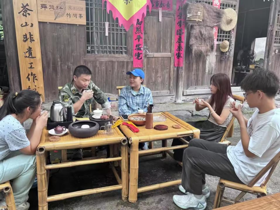 �F꠳ɆT�����^�w���t���