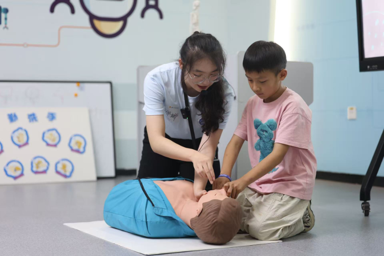 �t�t(y��)�x����� ͯ��(chu��ng)����δ�����������t(y��)�ƴ�W(xu��)�R���t(y��)�W(xu��)Ժ�����l(xi��ng)��(sh��)�`�F(tu��n)���ջ���o(j��)��(sh��)