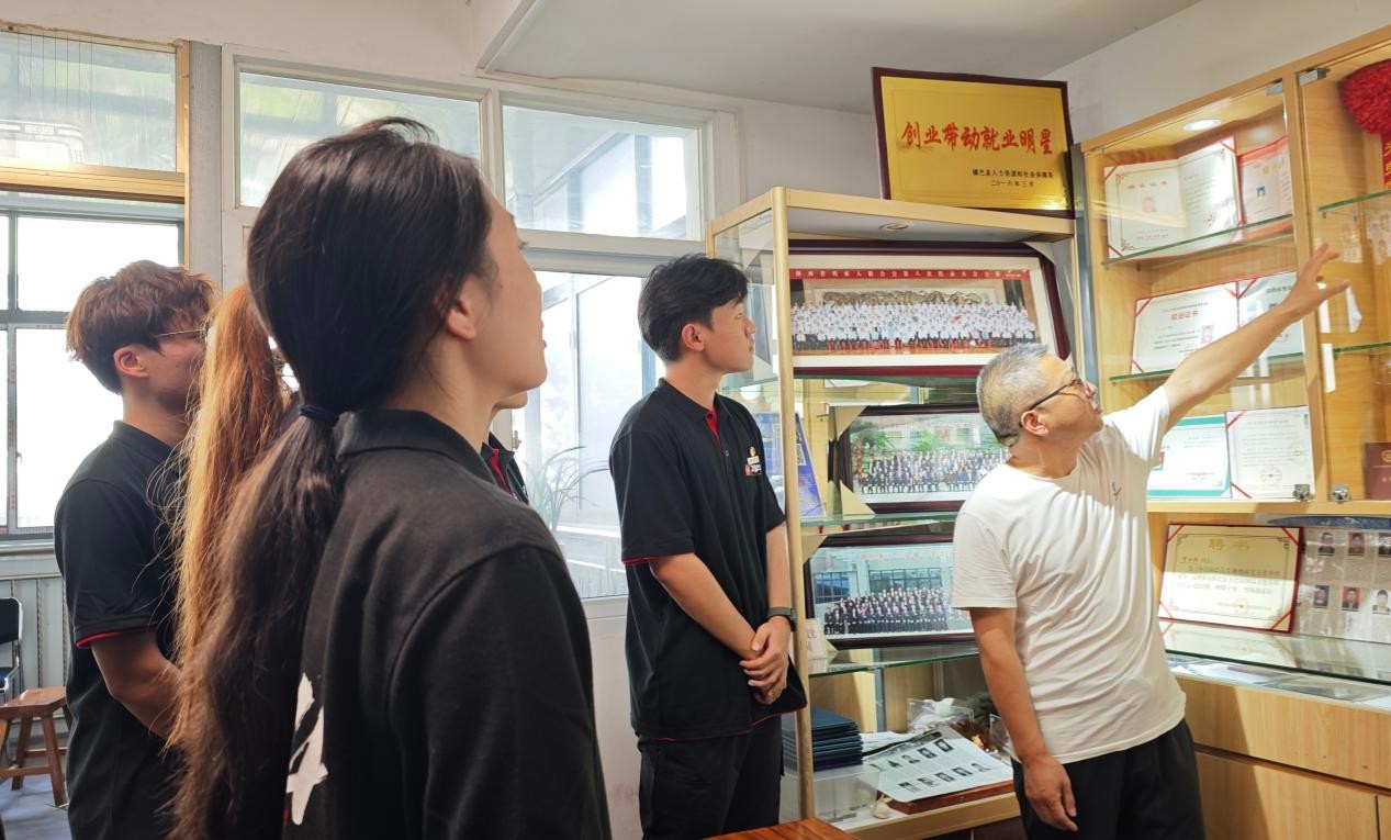 ָ���ԇǧ��� ���C�^������ ���W(xu��)Ժ�����l(xi��ng)���(hu��)��(sh��)�`�F(tu��n)ǧ����г��w�(y��n)