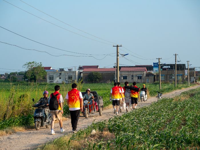 ��a�܉�ϵ��ഺ�������FԺ�W(xu��)�ӌ��L���F����