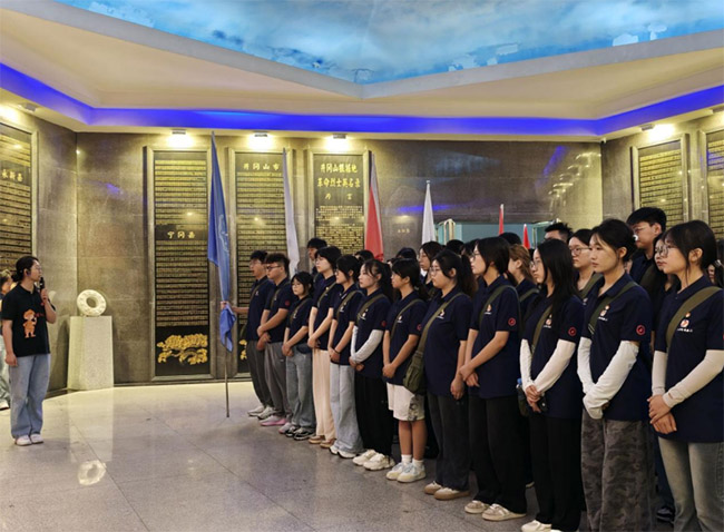 �����G��ɽ��н��ӳ���ģ�����ɽ�����������������c�o��֮·