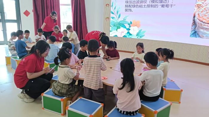 ����ľ��W�R��˼���x�WԺ�����WԺ���W���_չ�����֠�С�֣����L���廨��ϵ���ͽ̻��