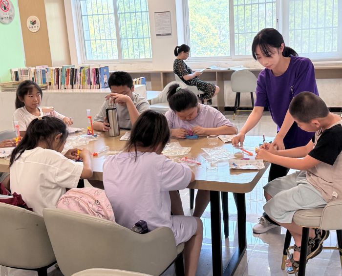 ������ˮ݆��ͯ��̽�ƌW