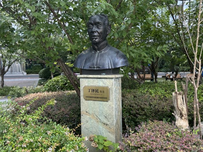 н����������ɫ���t���ɂ����c�����`�{��|н�����`�F���t���}��ԴСꠌ��L�������̿ơ�����֮·