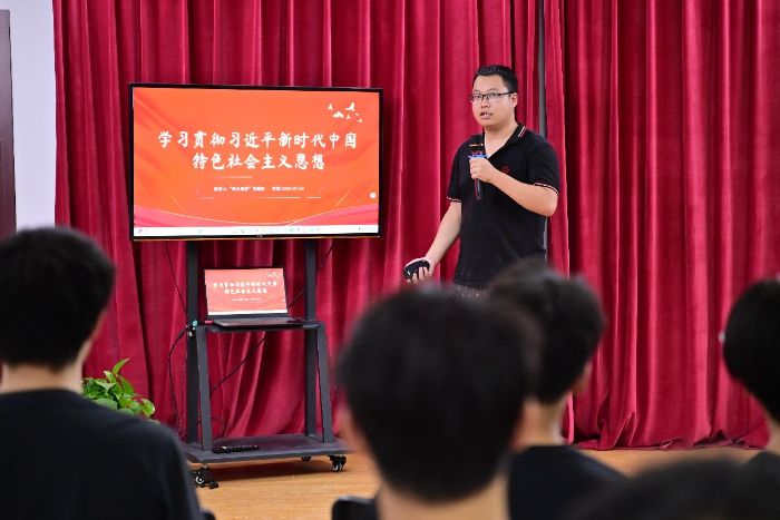 ���K�Ƽ���W(xu��)���ǻ����������v�F���M�JȔ֮���_չ��Փ���v���`���