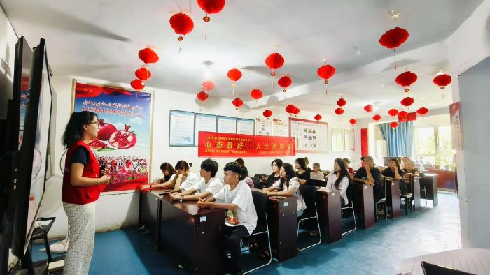 ����ľ��W�������M�f�ң��̇��o�񰲡����`�F�_չ����ϵ�����}��ӣ����������R ����������