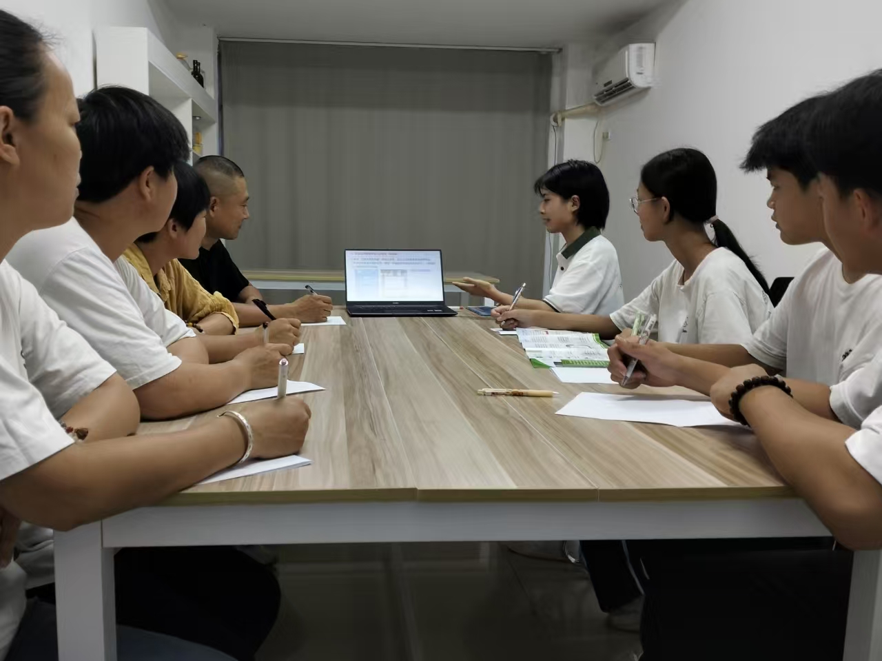 ����ˇ�Y���ЈF���������v����W