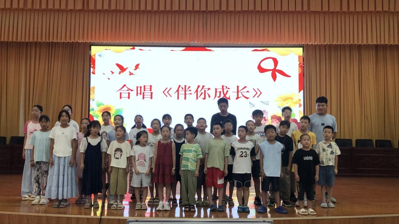 ��ůһ�� �A�M�չ٣��佻Ժ��С���B���Y�I�xʽ�����e��