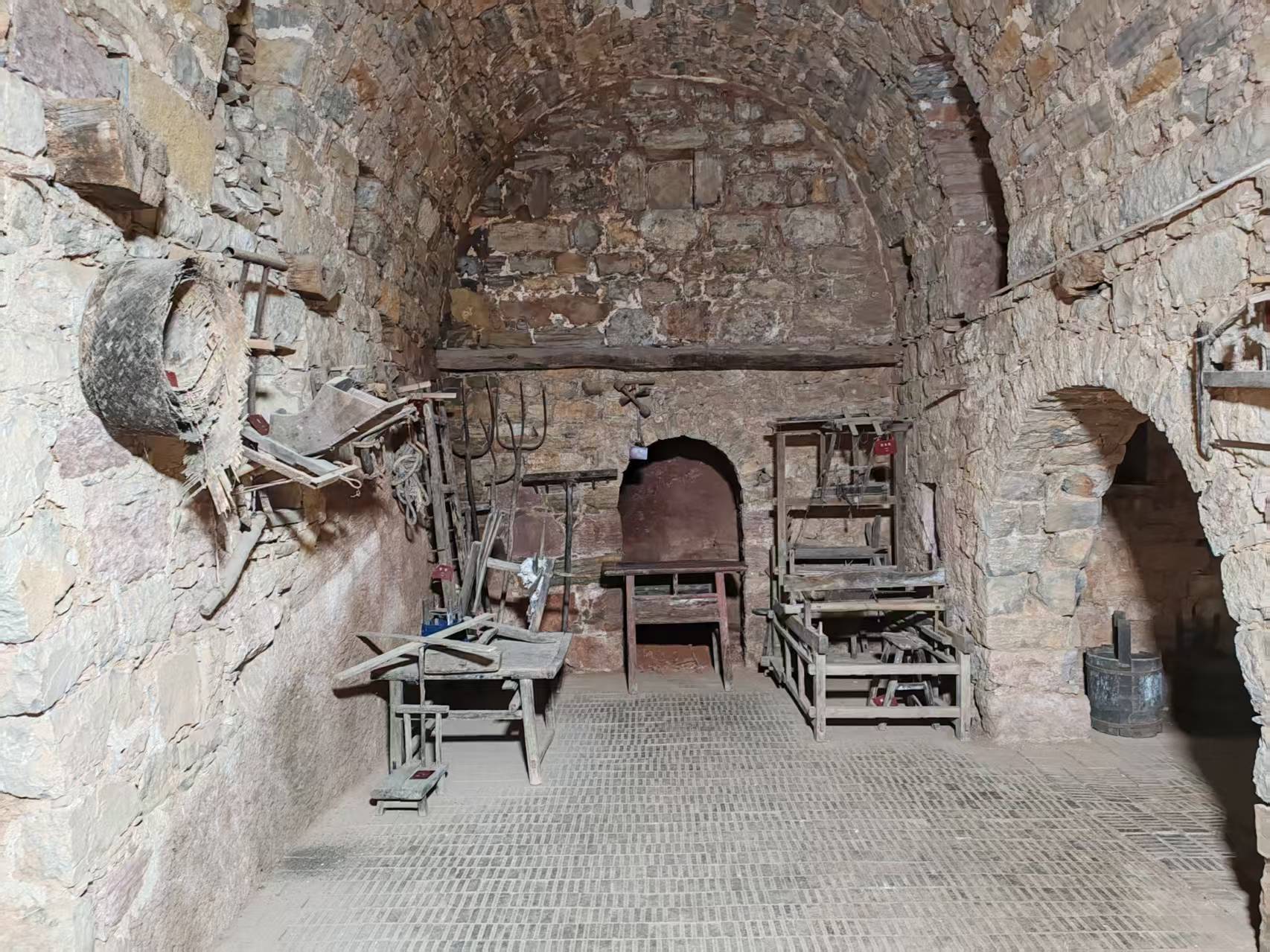 ����W�������l�������������^Ӣ��־���ഺ������ԭ�ꡱ�ۇ����x�������`