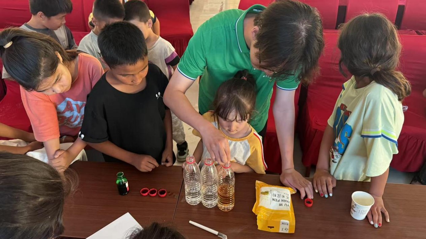 ʯ���_��ͯ�У���򞘷Ȥ�c�Pī���㡪������ľ��Wʯ���_���`�F�