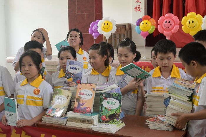 �ĳ��е��l�壺С�t��־Ը��Ð��ĈD�������l�С�W�������L������