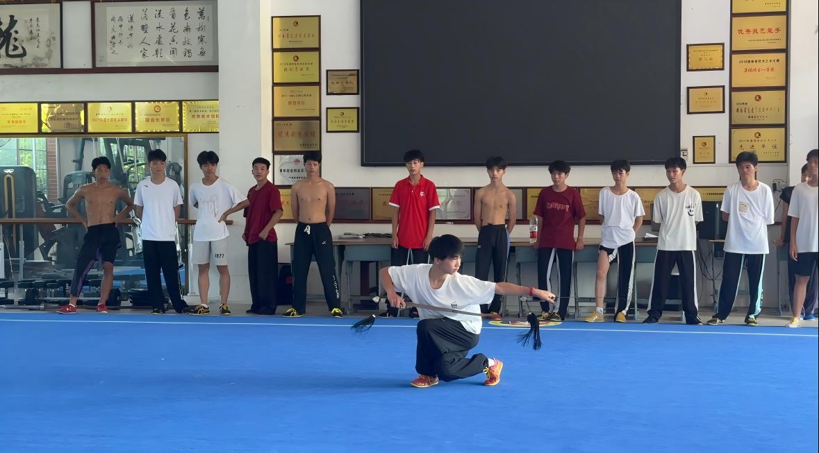 �F꠳ɆT���ږ|������W(xu��)У�^���W(xu��)������