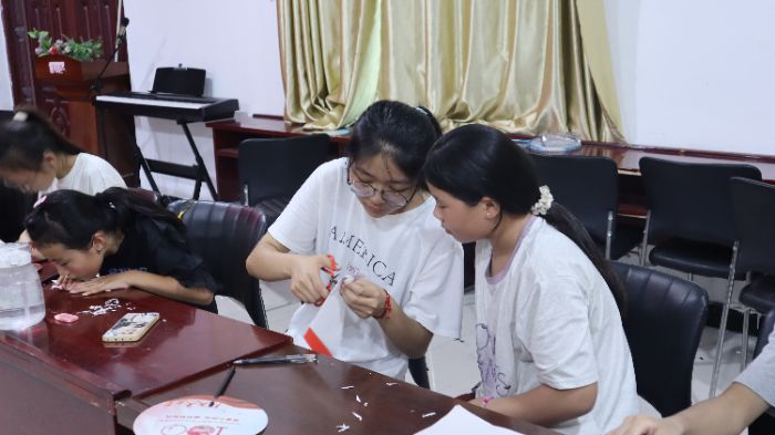 �ഺ����ӳ���ģ���֮�⌍�`�F�����_�匤�L������Դ