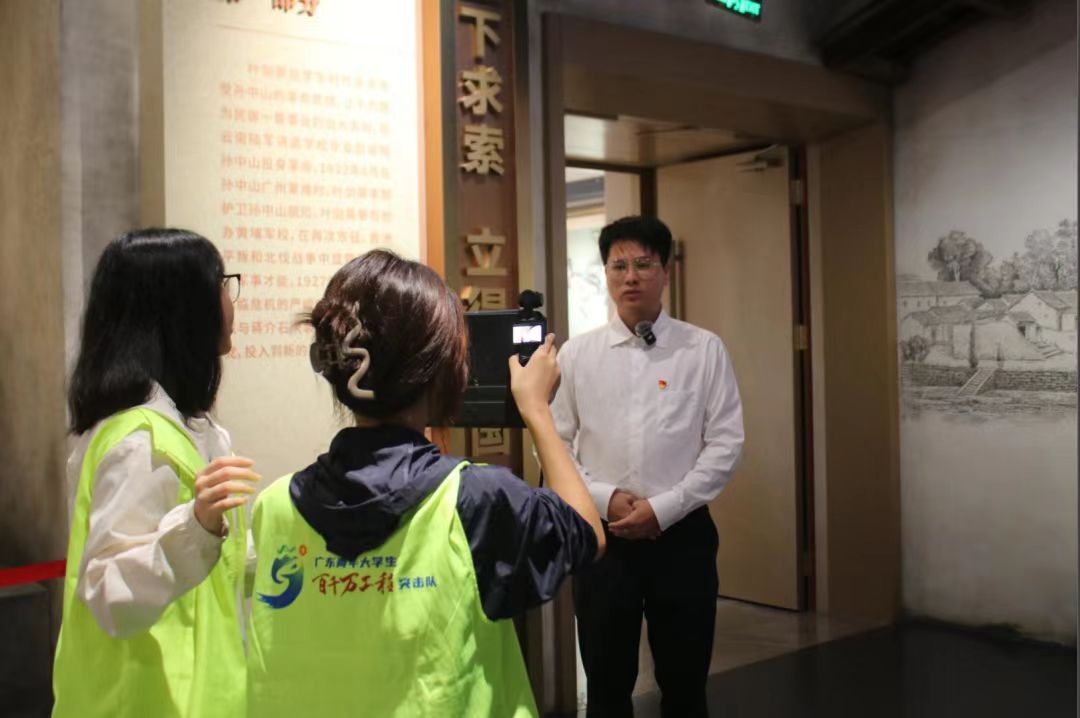 ���ڲ�ͣЪ���V����W�����R�^�v���~������