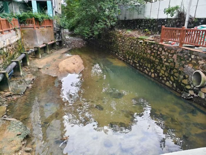 �ഺ�����l��������ӿ���B�׾����`��ˮ�|����؟�� ���������Ӻ��W��ģ�MѲ�ӣ������R�e����ˮ�h���L�U�[��