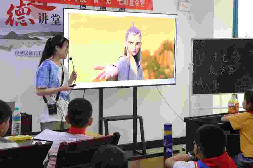 �P����Ȥ�����Lͯ��������ʳ���⡱�߲�����I���塱ϵ���n�̵�һ݋