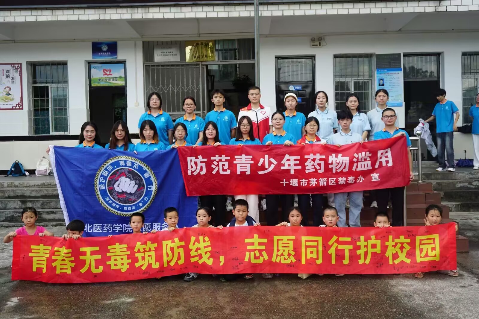 �����´���^�_չ�ഺ�o�� �������������������