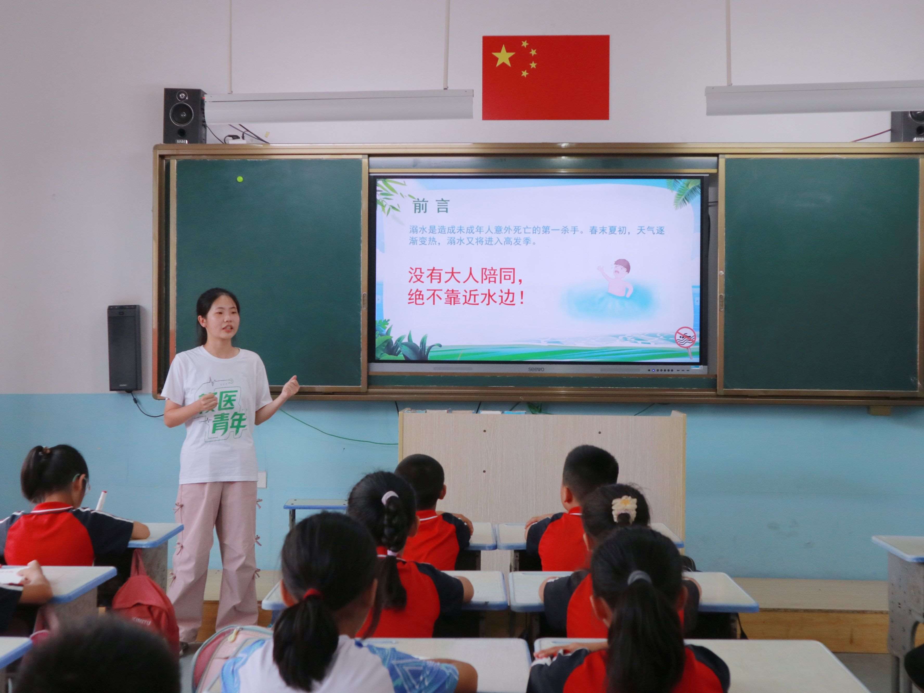 �M���t�ƴ�W���tˎ��������ꠣ���顰ͯ�ĸ۞��������ȡ��߲ʼ��ڡ�