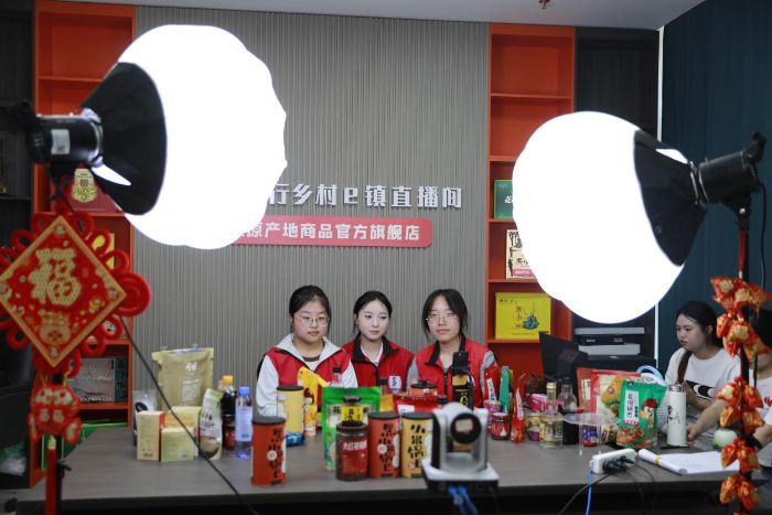 �L�t(y��)�W�ӻ������r(n��ng)������ֱ�������l(xi��ng)�����d