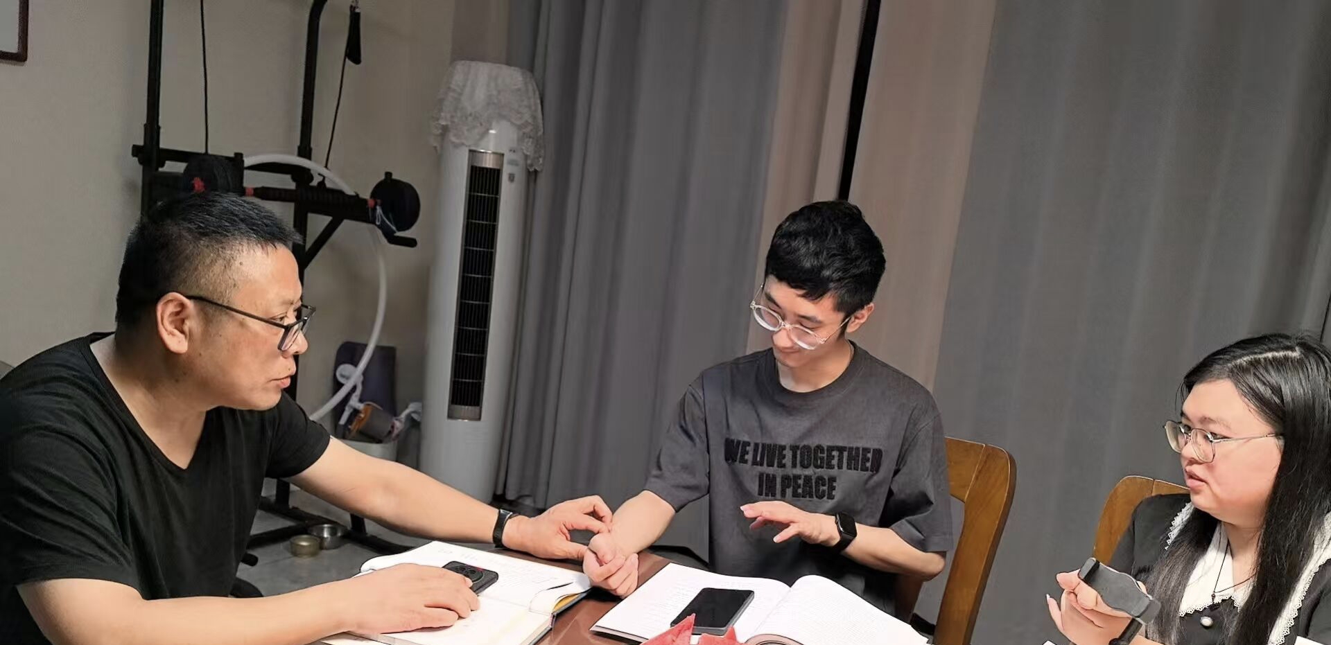 �t�ԝ��lС�̽�L�Ϻ��t�ɂ������~�Nƽ�t��