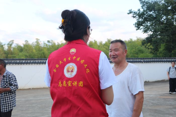 ־Ը���o����퍣��ഺ���б��ݻ�