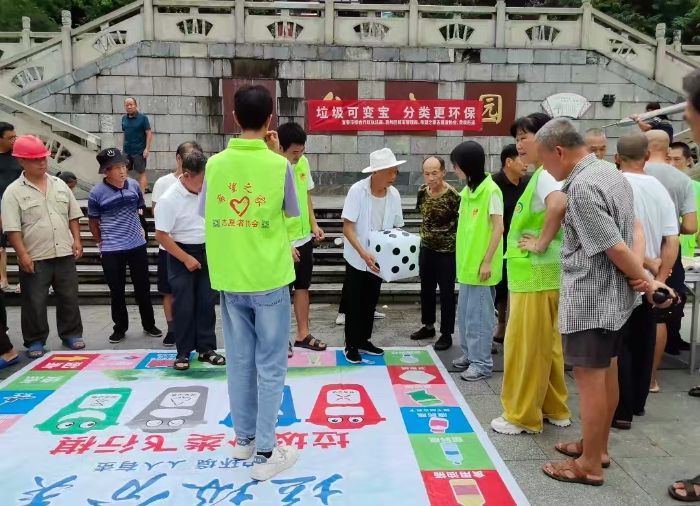 ��������R���c��׃�U�錚��(chu��ng)��� ����Ԭ�݅^(q��)ȫ�����B(t��i)�մ�W(xu��)��־Ը����(w��)�o(j��)��