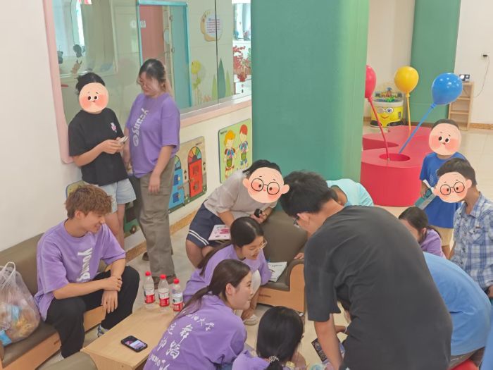 ��ˇ�g�c��ͯ�ġ������lС�ǰ������Ժ�����f��ů