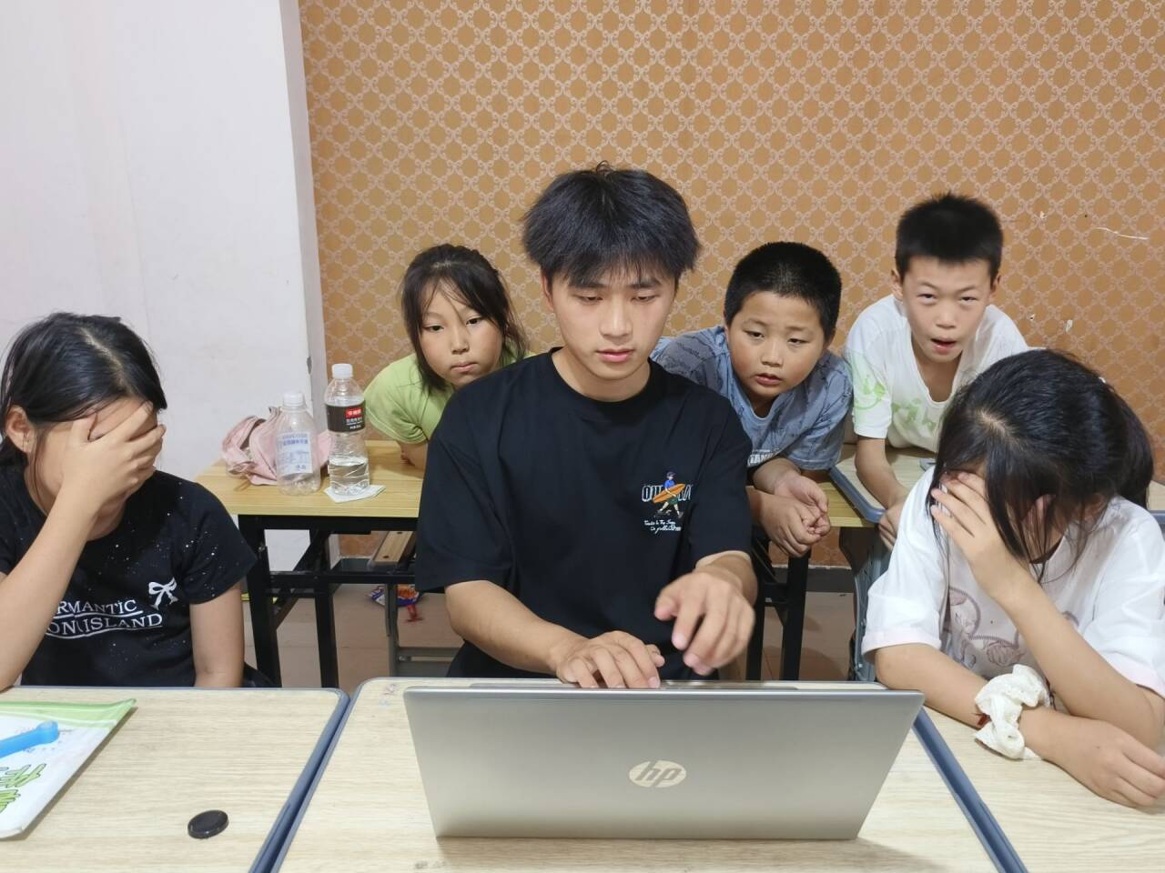 ͯ�L�S÷퍣����z��ͯ�ġ����������l�����z�Ļ������ƏV����e��