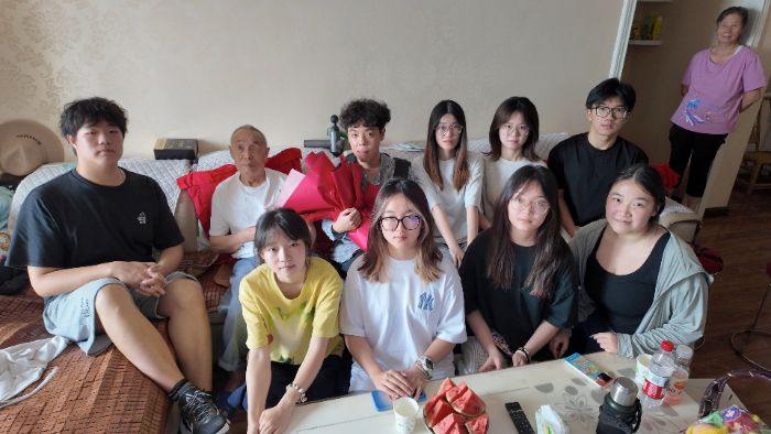 �ɶ���W(xu��)˹���`�W(xu��)Ժ�W(xu��)���ڳ����_���tɫӛ����(sh��)�ֻ�����